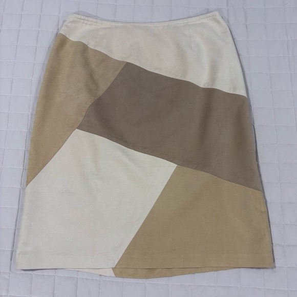 Liz Claiborne Lizsport Patchwork Tan and Cream Faux Suede Midi Pencil Skirt 12 - Picture 2 of 9